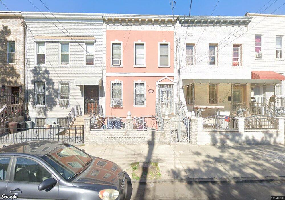 33 Pine St, Brooklyn, NY 11208 - photo 1