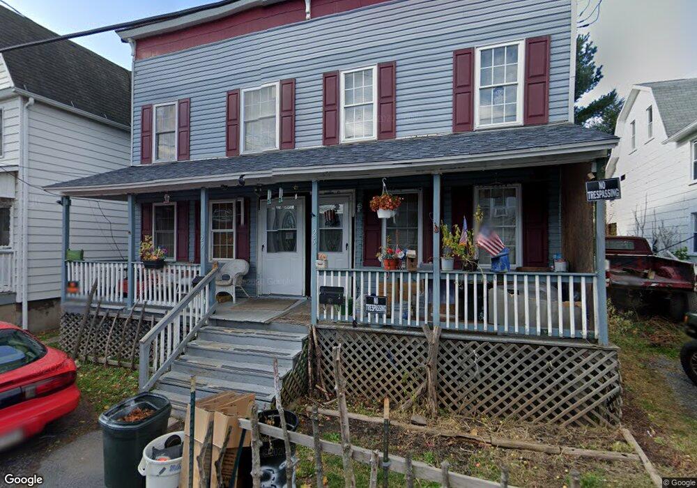 27 Essex Ln, Wilkes Barre, PA 18702 - photo 1