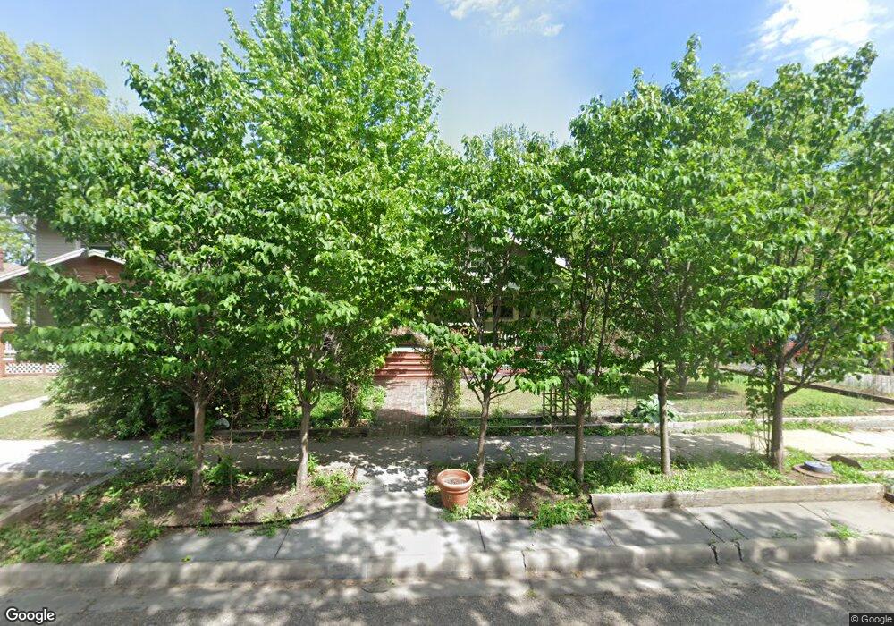 134 SW Broadmoor Ave, Topeka, KS 66606 - photo 1