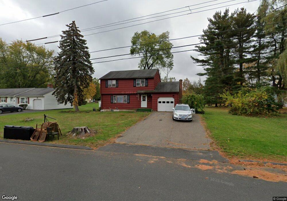 37 Newport Dr, Bloomfield, CT 06002 - photo 1