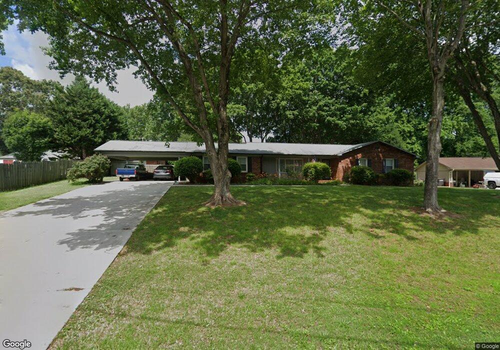 620 Berkshire Dr, Statesville, NC 28677 - photo 1