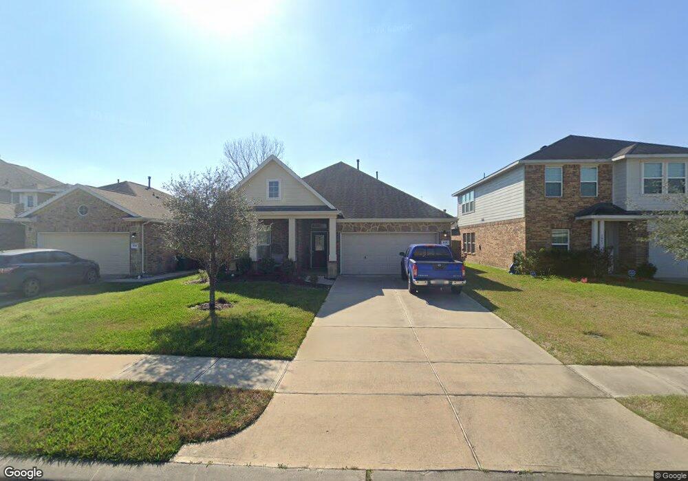 1045 Cash St, Alvin, TX 77511 - photo 1