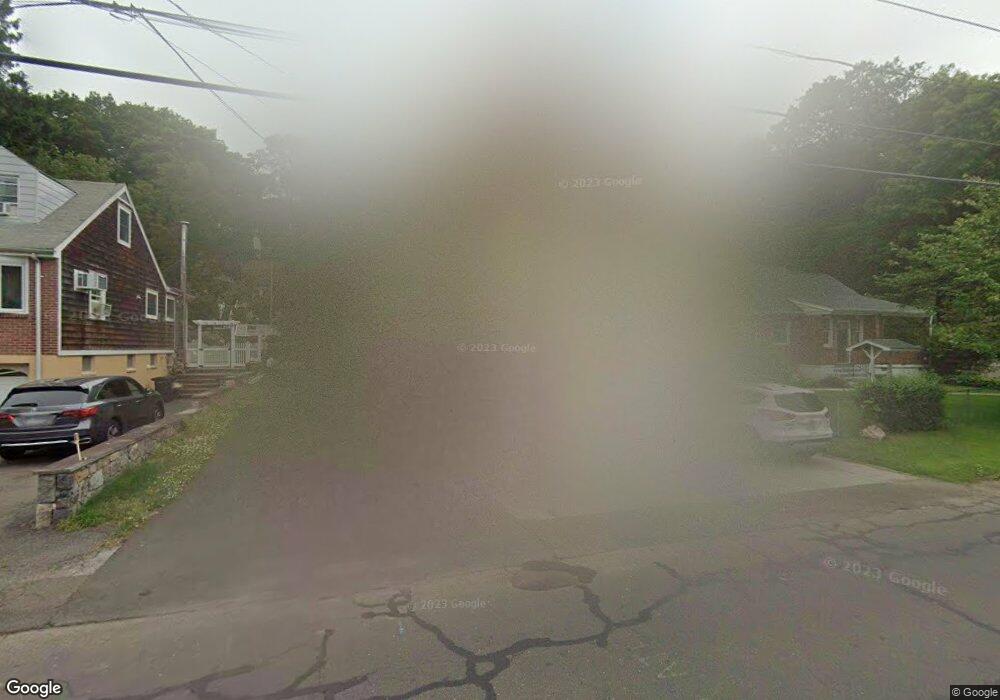 89 Pemberwick Rd unit 3, Greenwich, CT 06831 - photo 1