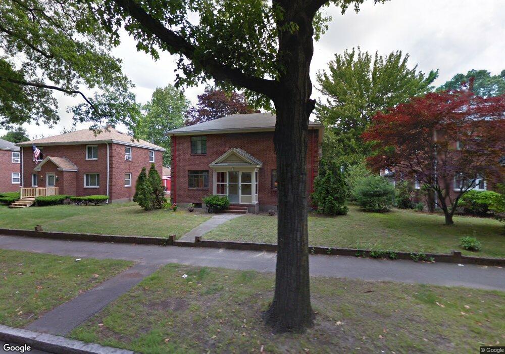 769 Vfw Pkwy unit 1, West Roxbury, MA 02132 - photo 1