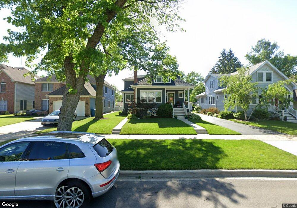 374 N Larch Ave, Elmhurst, IL 60126 - photo 1