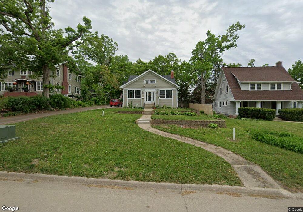 2009 Glenway Dr SE, Cedar Rapids, IA 52403 - photo 1