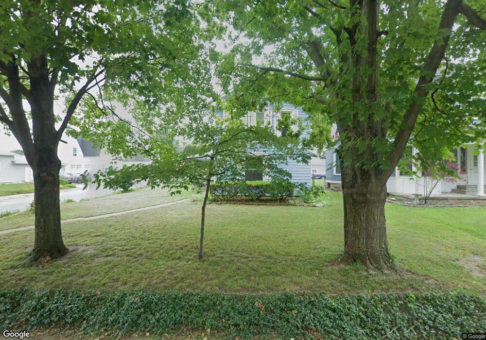 304 W Central Ave, Bluffton, IN 46714 - photo 1