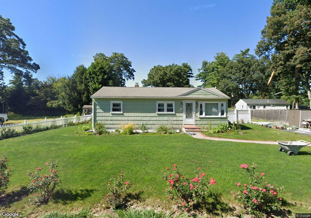 8 Woodlawn St, Northborough, MA 01532 - photo 1