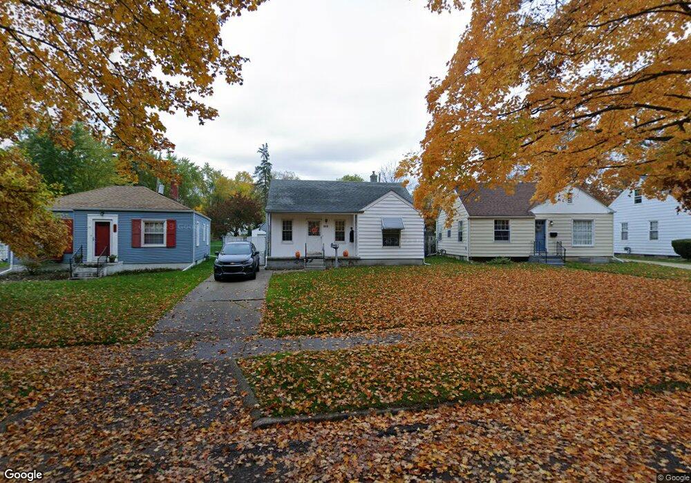 537 N Dexter Dr, Lansing, MI 48910 - photo 1