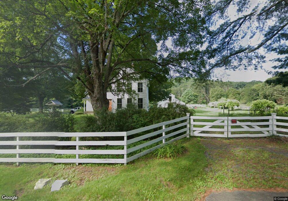 639 Washington Rd, Woodbury, CT 06798 - photo 1