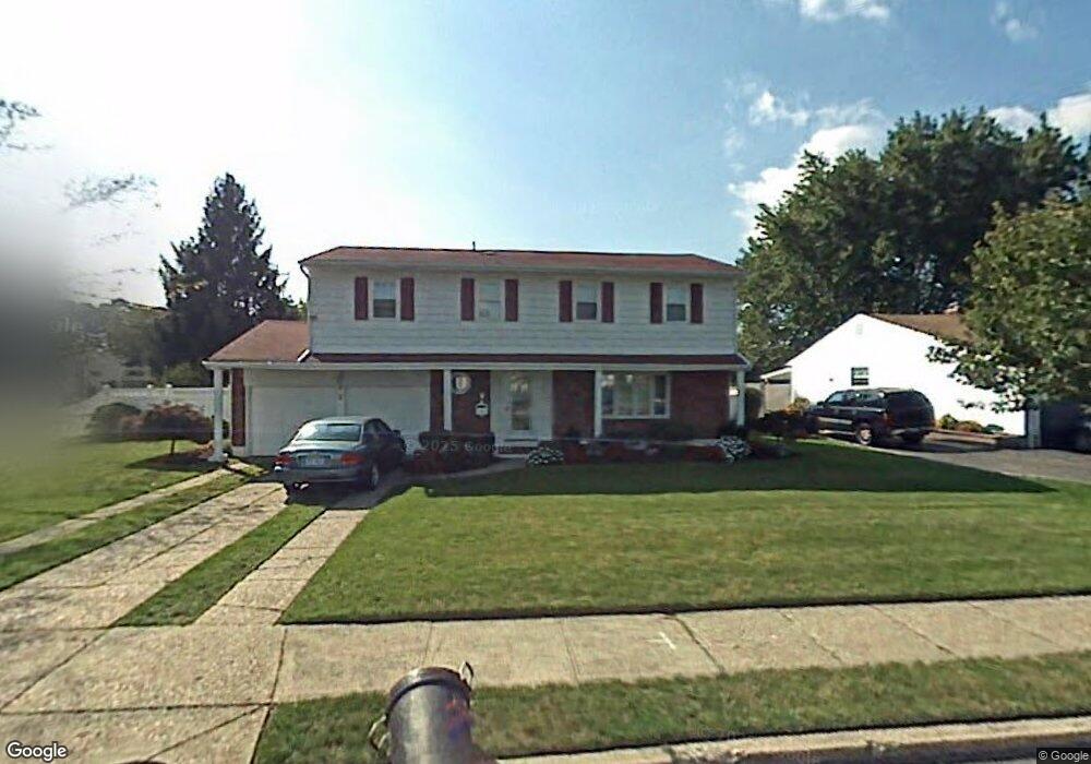 2 Rainbow Ln, Amityville, NY 11701 - photo 1