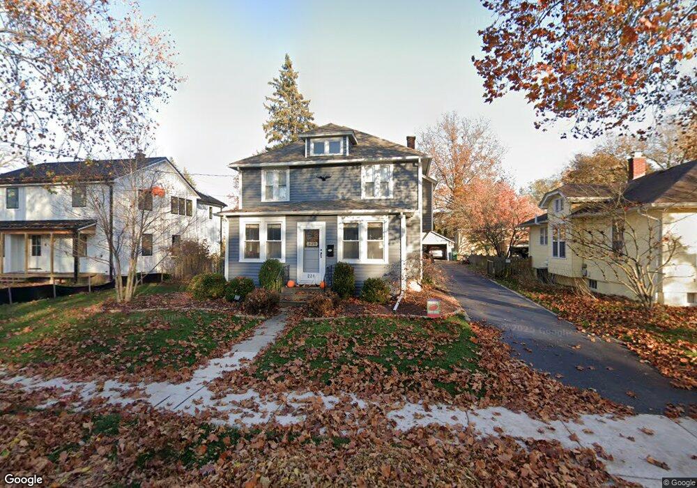 220 S Prairie St, Batavia, IL 60510 - photo 1