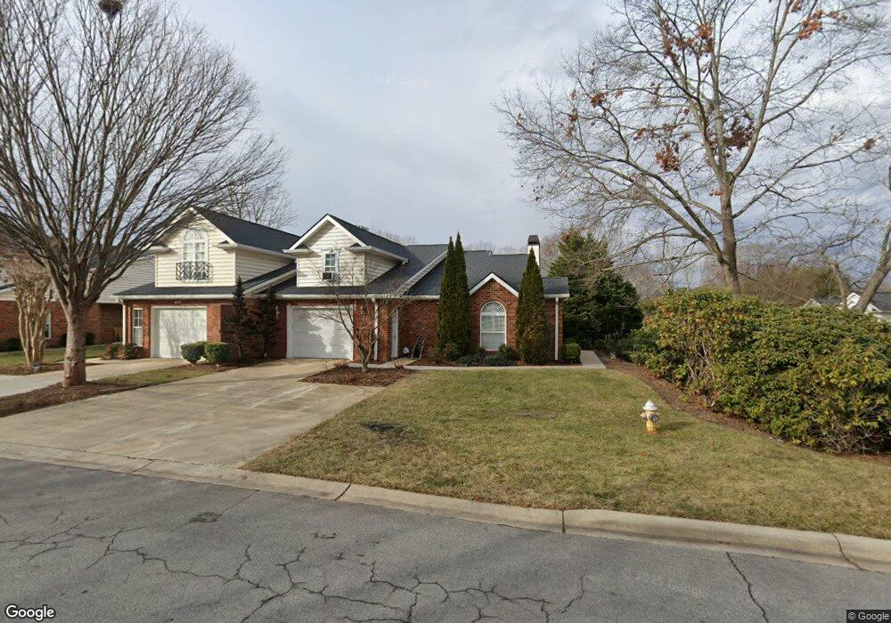 407 Thompson St, Hendersonville, NC 28792 - photo 1