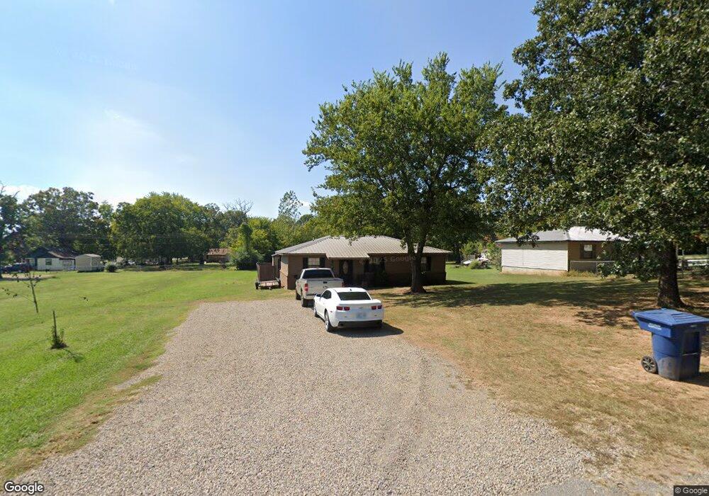 106 N Baker St, Muldrow, OK 74948 - photo 1