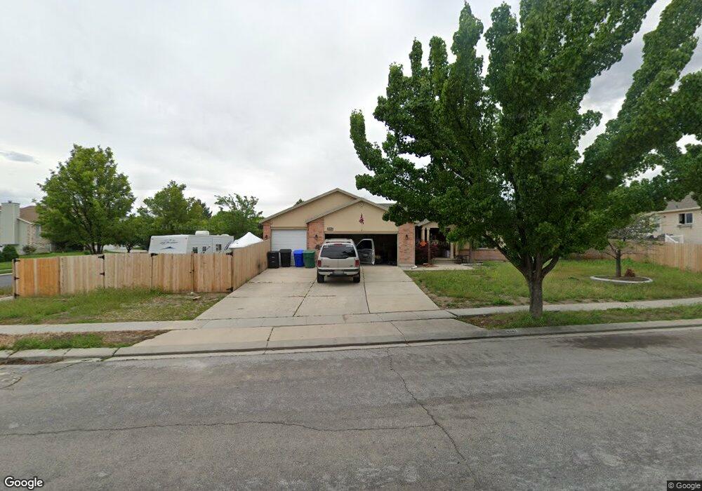 4347 Wasatch Meadows Dr, West Jordan, UT 84088 - photo 1
