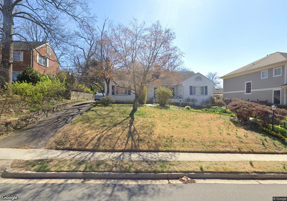 1867 Patrick Henry Dr, Arlington, VA 22205 - photo 1