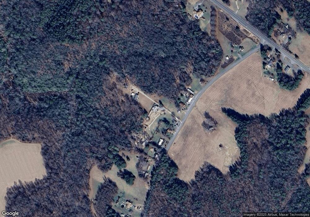 3633 Flat Iron Rd, Montross, VA 22520 - photo 1