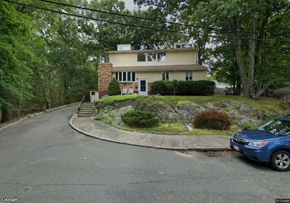 15 Hackensack Ct, Chestnut Hill, MA 02467 - photo 1