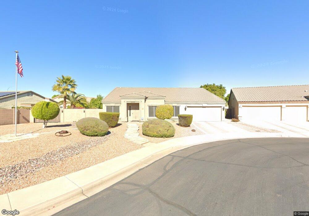 10518 E Emerald Cir, Mesa, AZ 85208 - photo 1