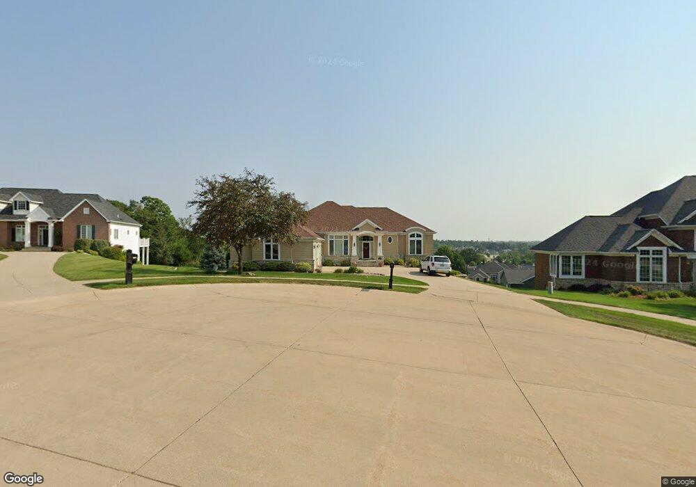 6706 Cedar View Ct NE, Cedar Rapids, IA 52411 - photo 1