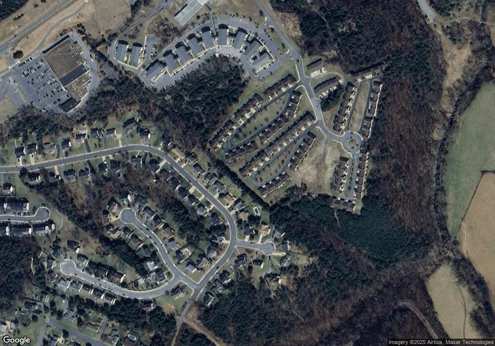 82 Logan Circle C-4 unit 82, Strasburg, VA 22657 - photo 1