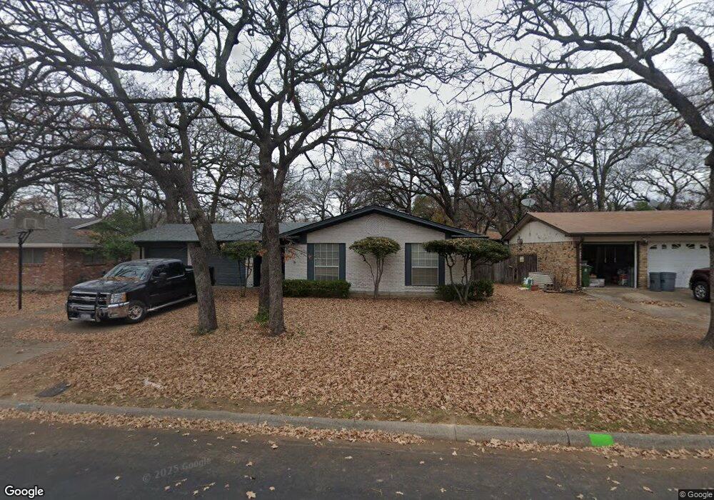 732 Woodcrest Dr, Hurst, TX 76053 - photo 1