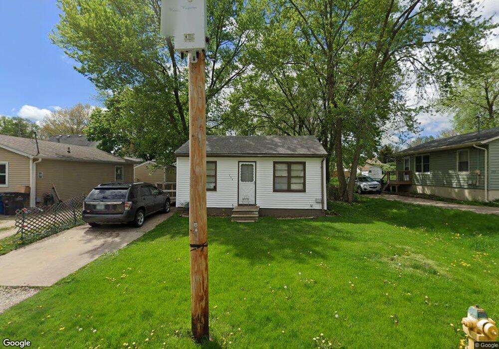 115 E Leland Ave, Des Moines, IA 50315 - photo 1