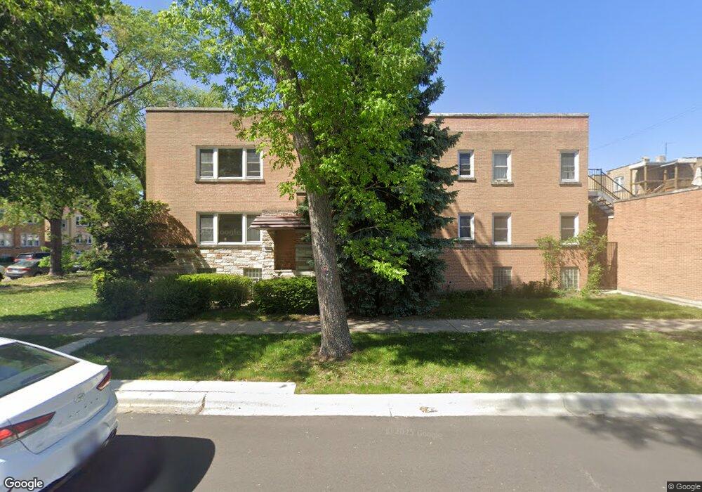 2950 W Granville Ave, Chicago, IL 60659 - photo 1