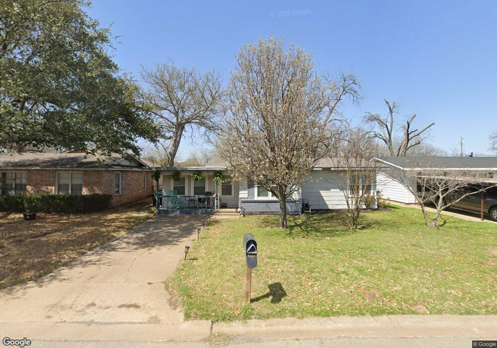 906 Euclid St, Cleburne, TX 76033 - photo 1