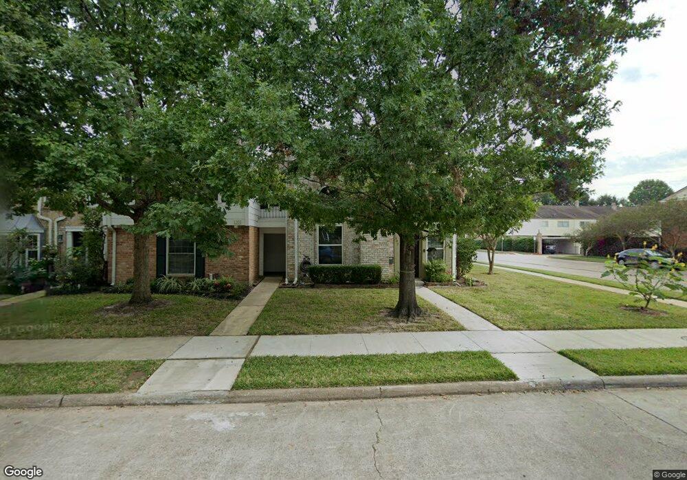 1302 Country Place Dr, Houston, TX 77079 - photo 1