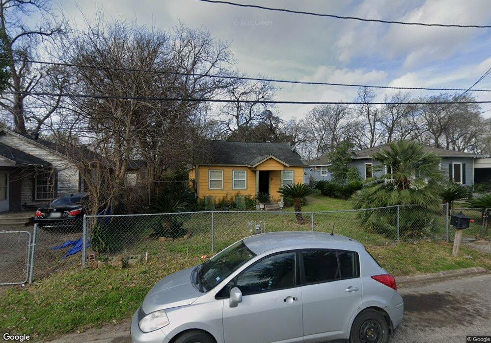 5803 Clement St, Houston, TX 77026 - photo 1