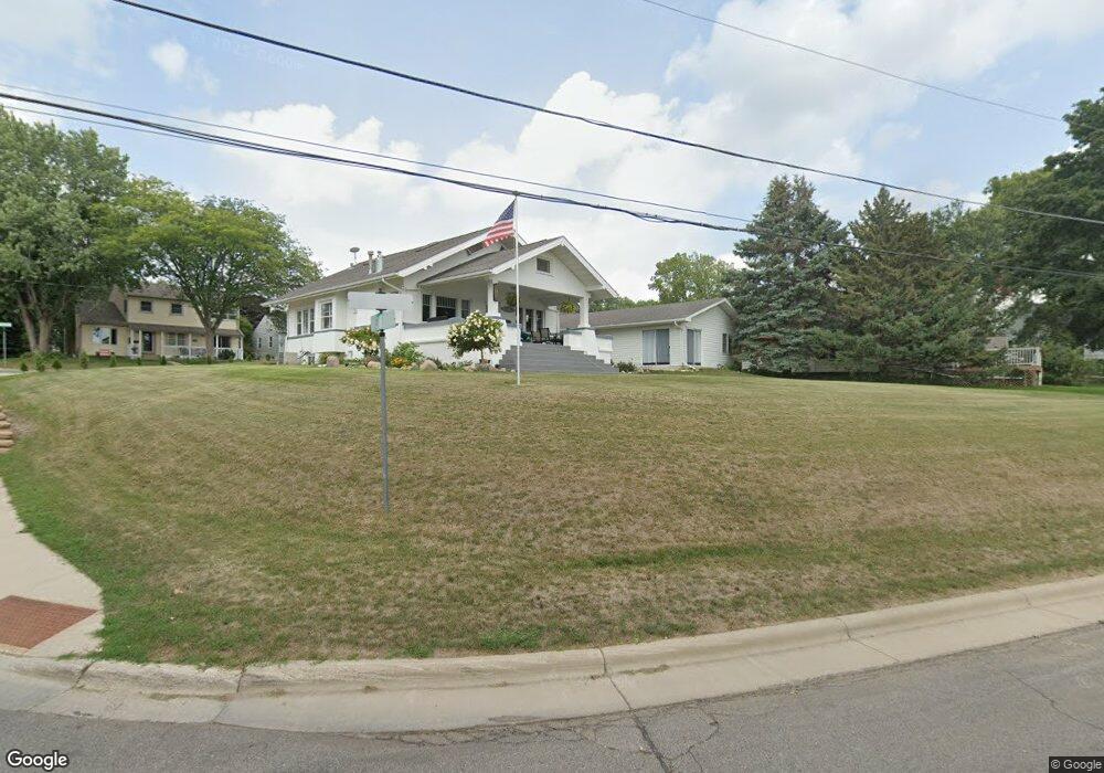 945 N Shore Ave, Albert Lea, MN 56007 - photo 1