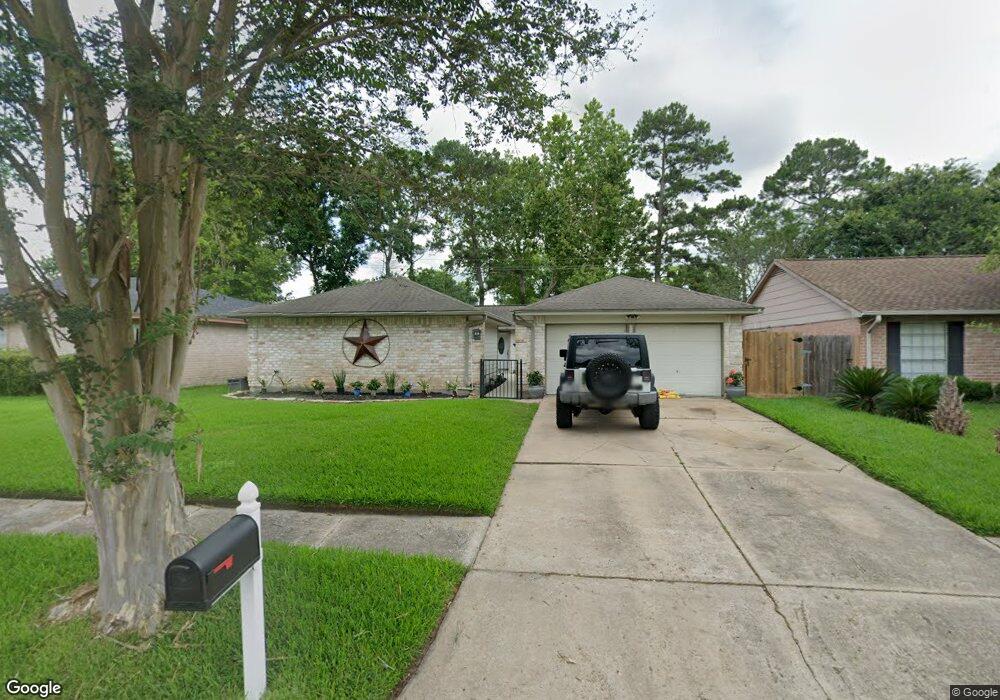 16327 Tibet Rd, Friendswood, TX 77546 - photo 1