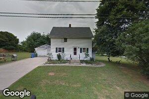 244 Peckham Ave, Middletown, RI 02842