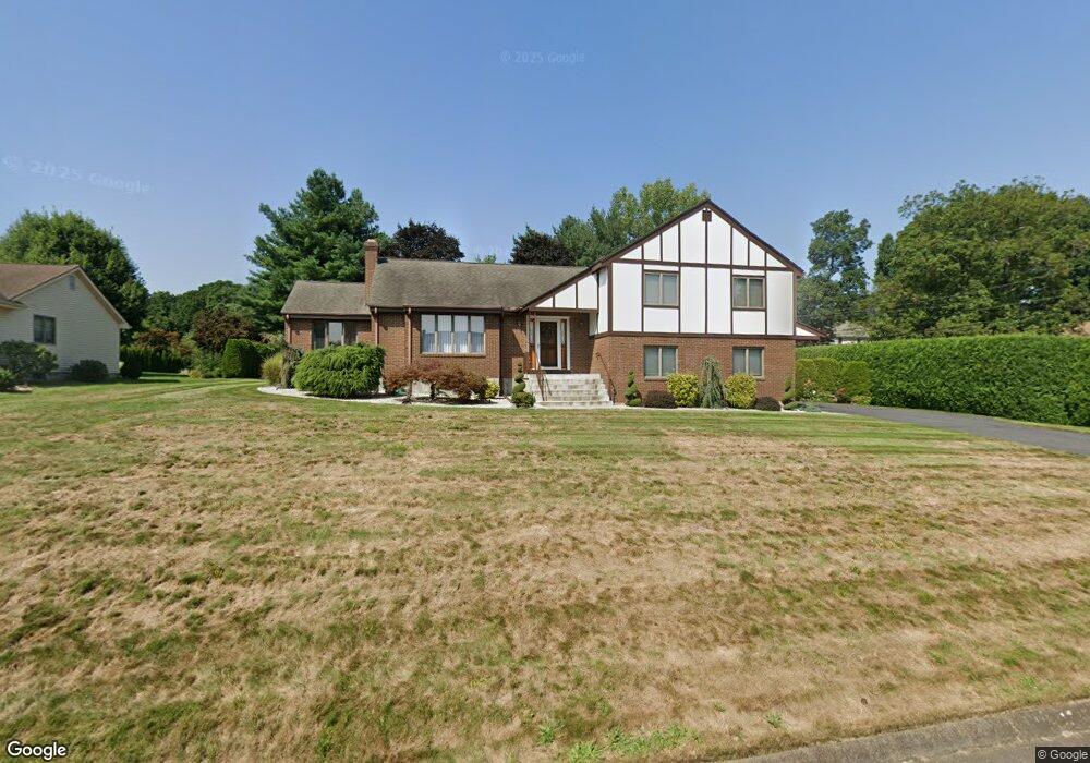 5 Marshalls Meadows, Wethersfield, CT 06109 - photo 1