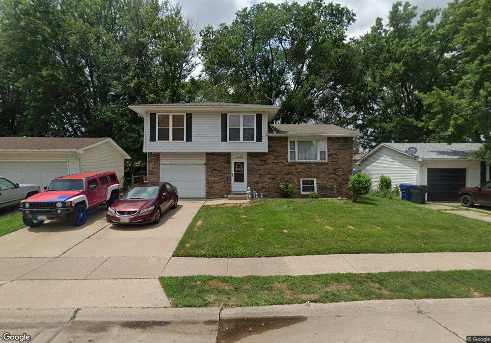 1204 Calvin St, Davenport, IA 52804 - photo 1