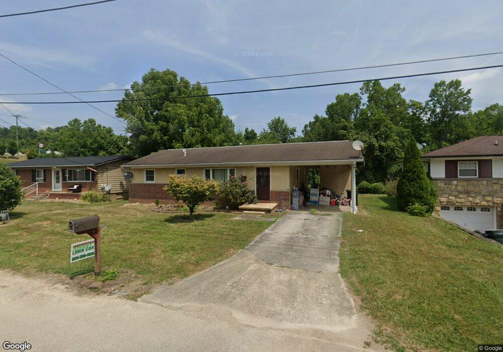 204 Holley Ct, Barboursville, WV 25504 - photo 1