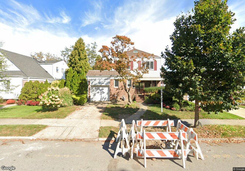 8209 188th St, Hollis, NY 11423 - photo 1