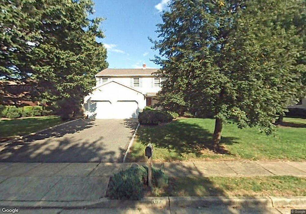 34 Aspen Cir, Edison, NJ 08820 - photo 1