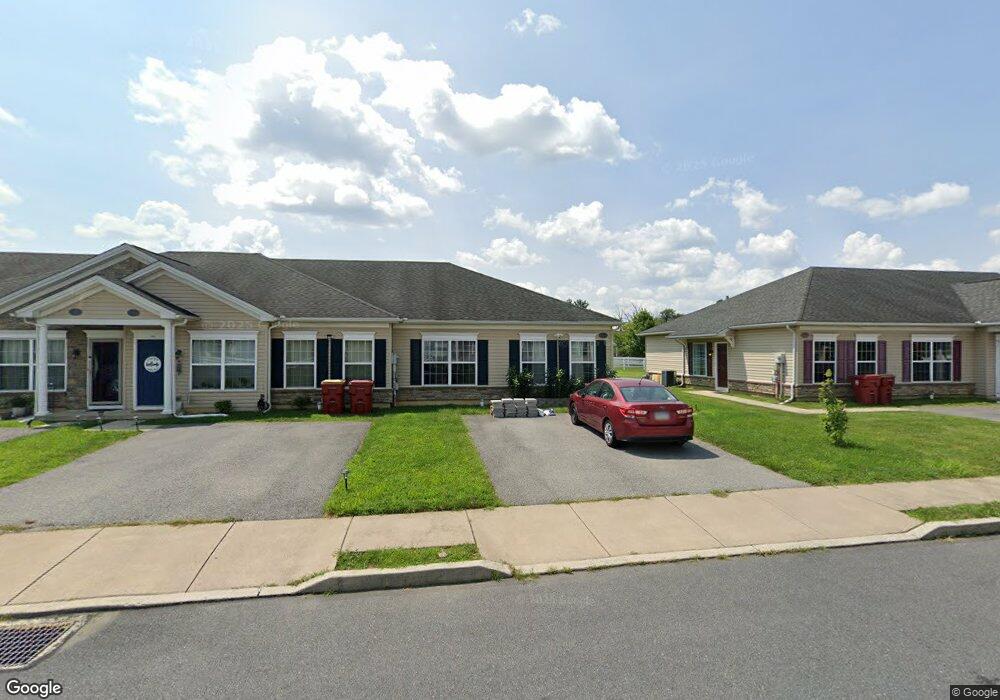 1974 Mercer Way unit Lt50, Easton, PA 18040 - photo 1