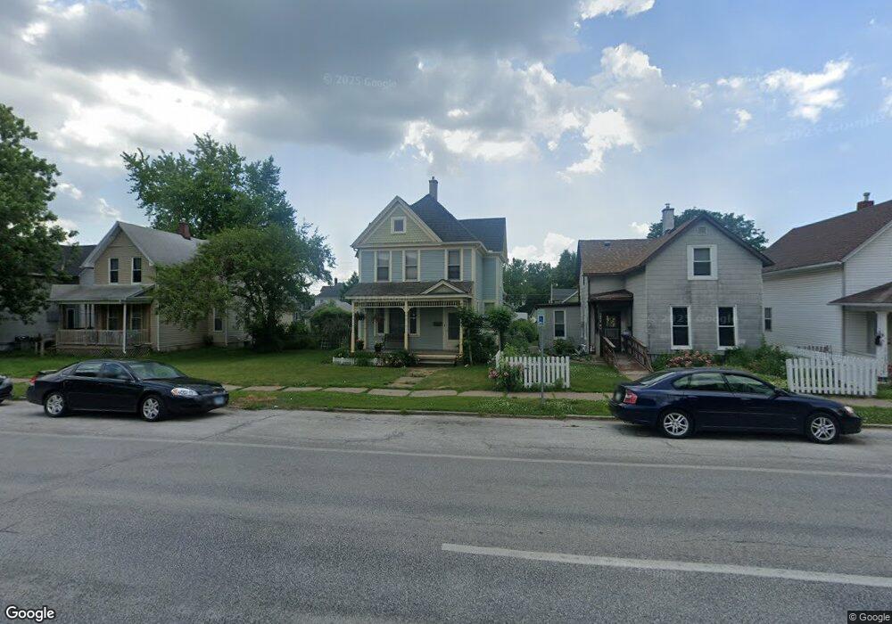 1923 W 4th St, Davenport, IA 52802 - photo 1