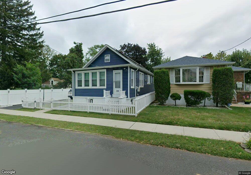 390 Lewis St, Somerset, NJ 08873 - photo 1