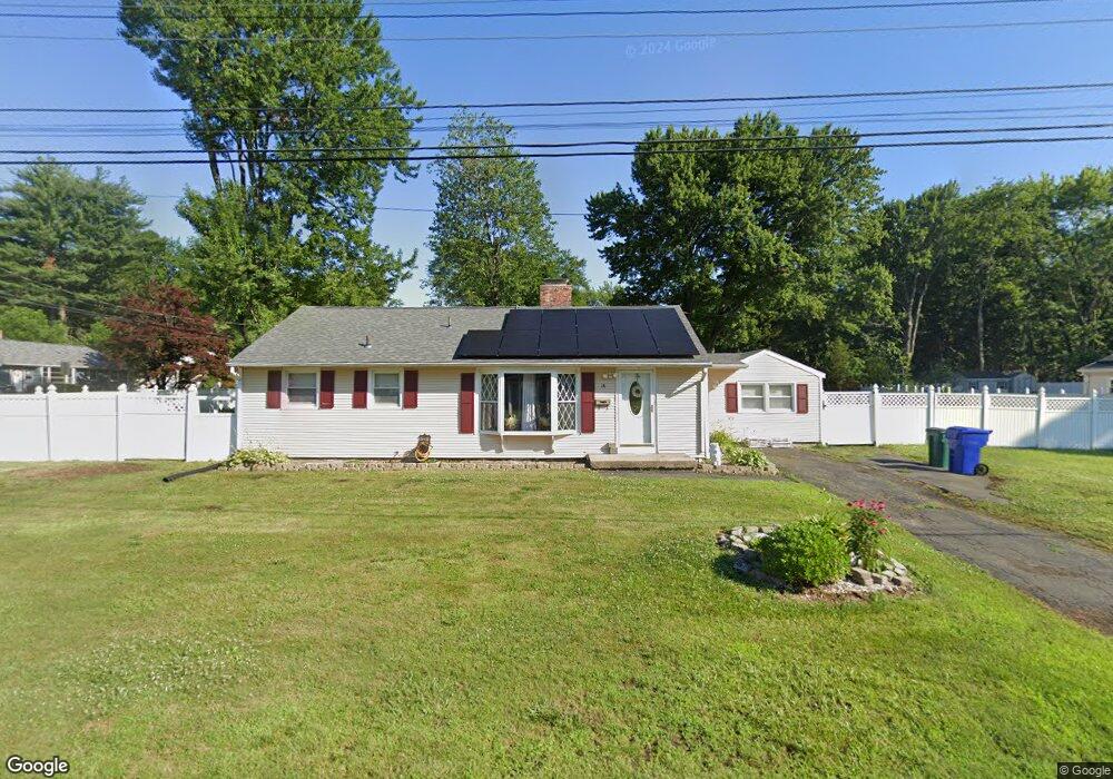 14 Beach Rd, Bloomfield, CT 06002 - photo 1