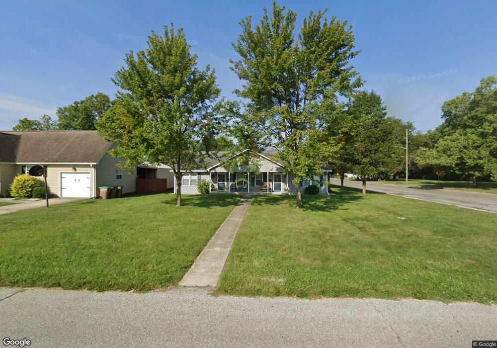 2422 Chestnut St, Columbus, IN 47201 - photo 1