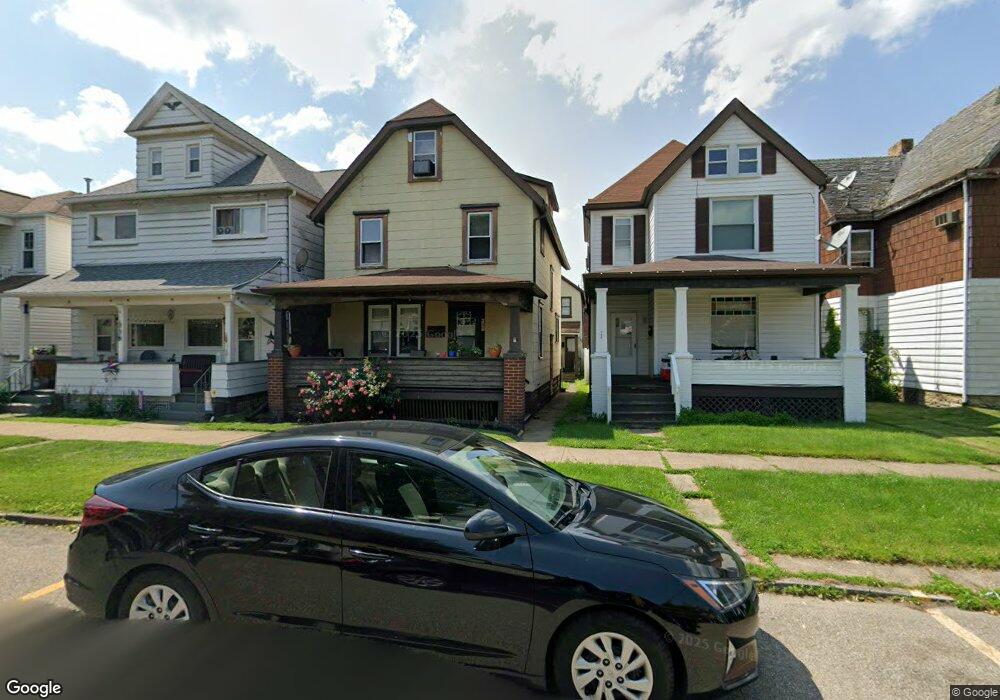 137 Jefferson Ave, Vandergrift, PA 15690 - photo 1