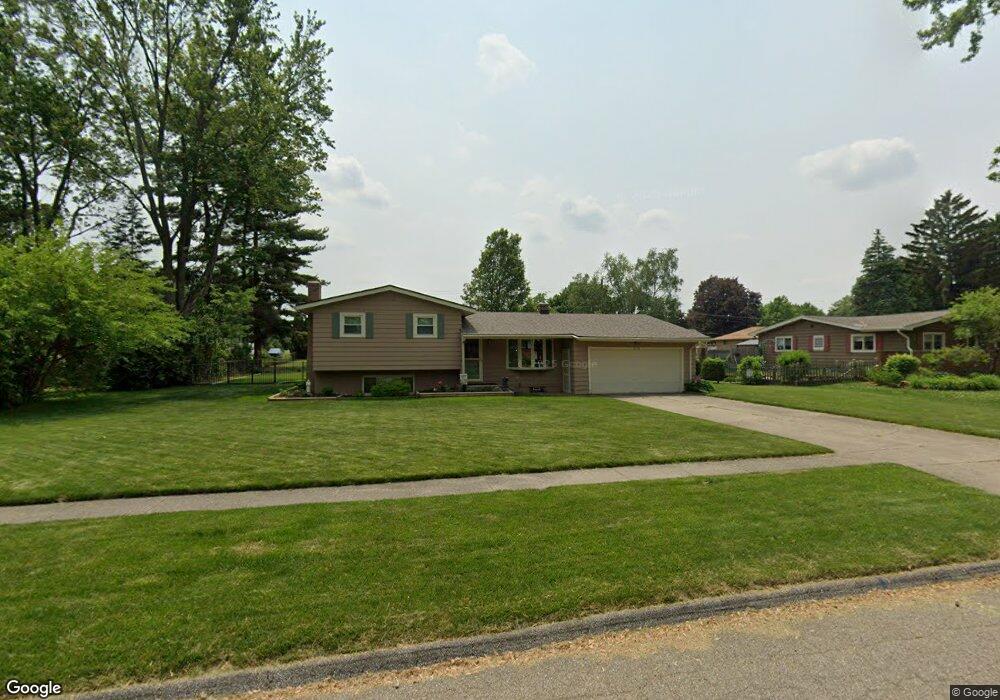 1238 Clearview Dr, Flushing, MI 48433 - photo 1