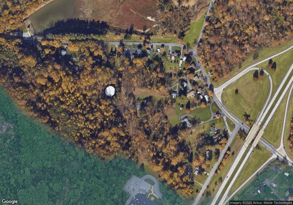 322 Spring Valley Rd, Reading, PA 19605 - photo 1