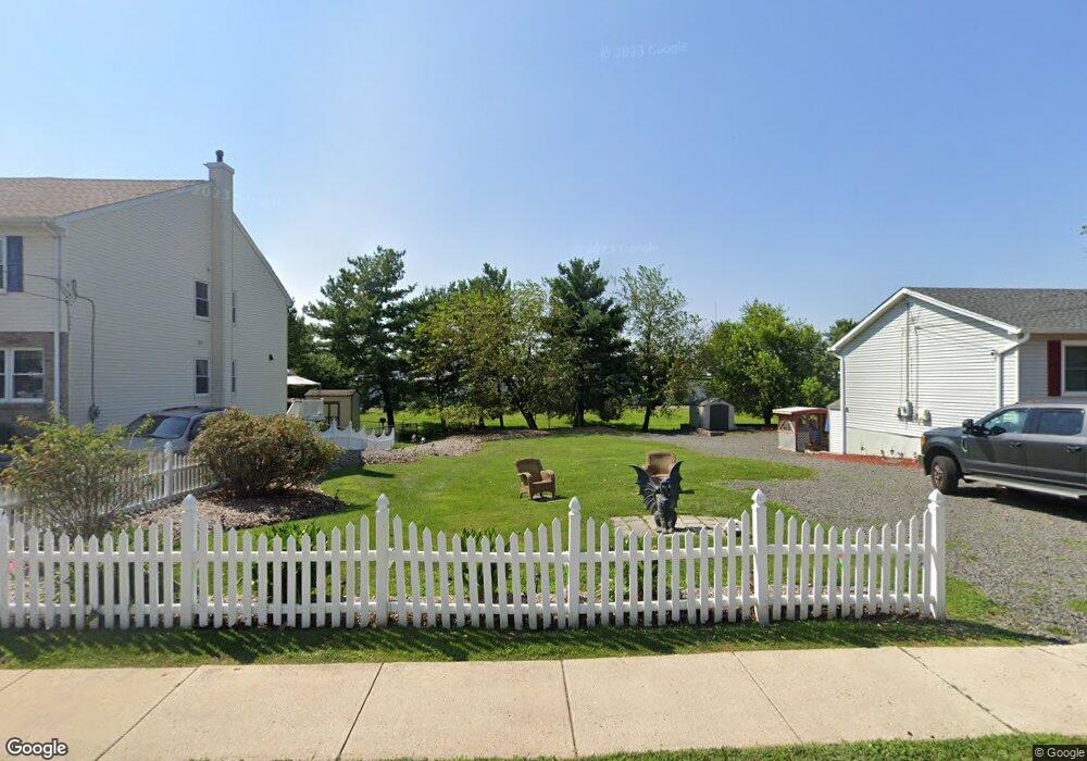 13 Glaser Ave, Raritan, NJ 08869 - photo 1