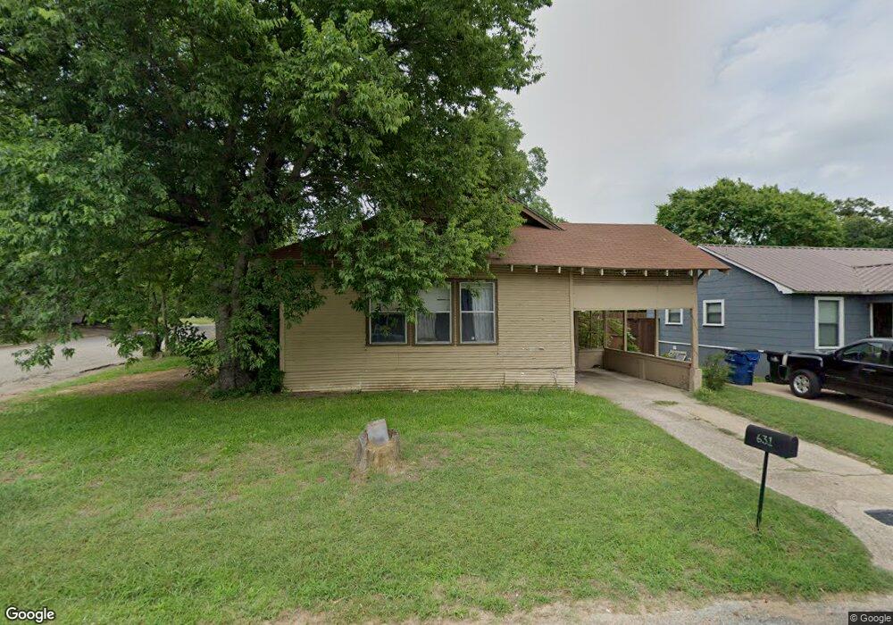 631 W Texas St, Denison, TX 75020 - photo 1