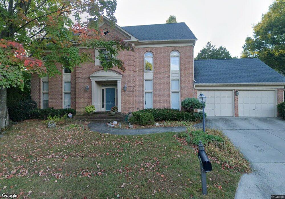 5812 Mossrock Dr, Rockville, MD 20852 - photo 1